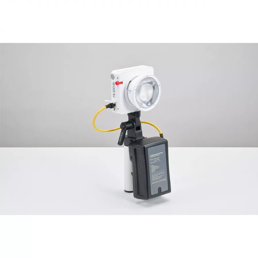 Рукоятка Godox AK-B02 аккумуляторная для ML60II Bi (V-mount) Рукоятка Godox AK-B02 аккумуляторная для ML60II Bi (V-mount)