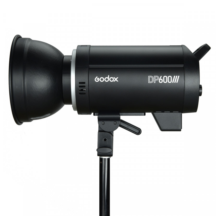 Вспышка студийная Godox DP600III