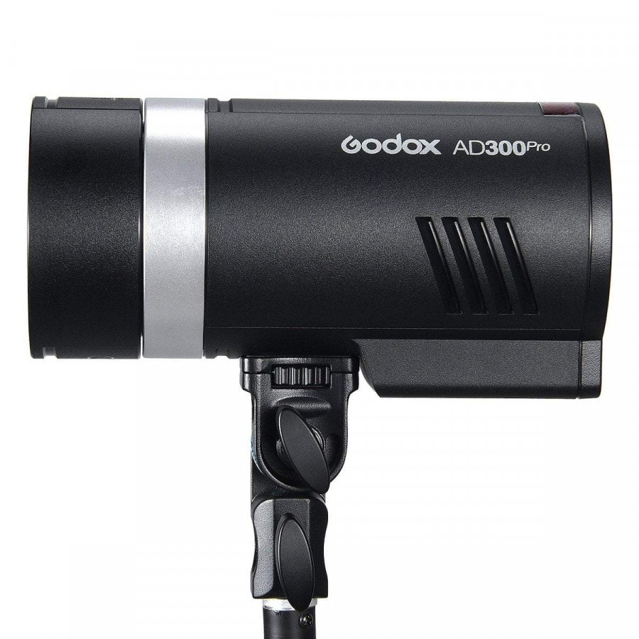 Комплект студийного оборудования Godox AD300Pro KIT Комплект студийного оборудования Godox AD300Pro KIT