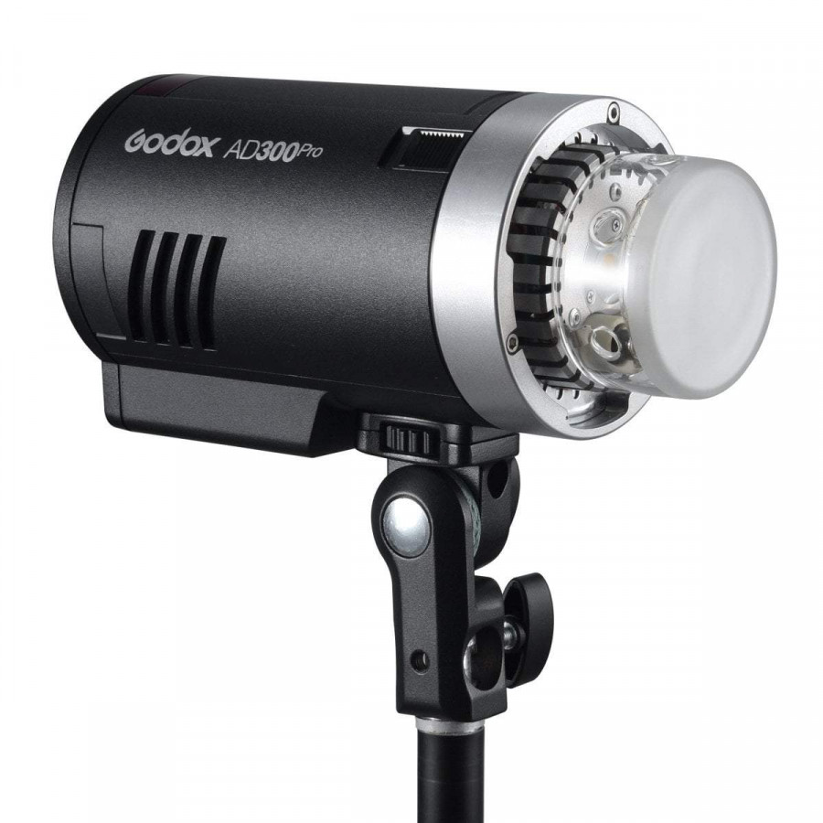 Комплект студийного оборудования Godox AD300Pro KIT Комплект студийного оборудования Godox AD300Pro KIT