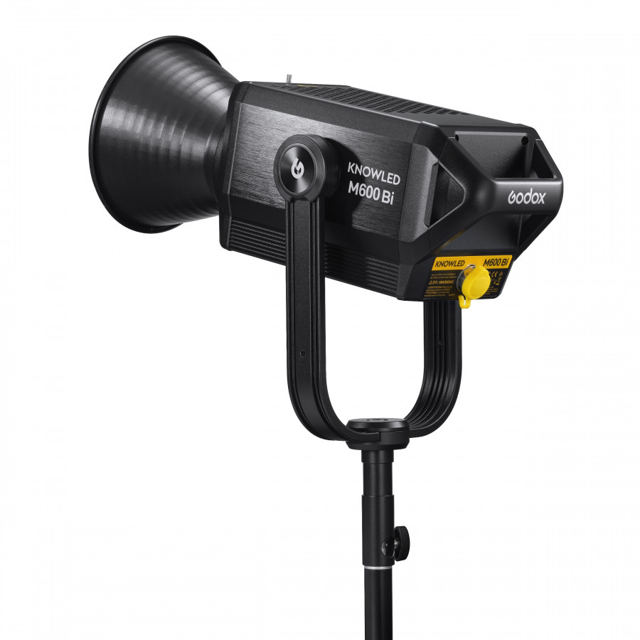Осветитель светодиодный Godox Knowled M600Bi студийный Осветитель светодиодный Godox Knowled M600Bi студийный