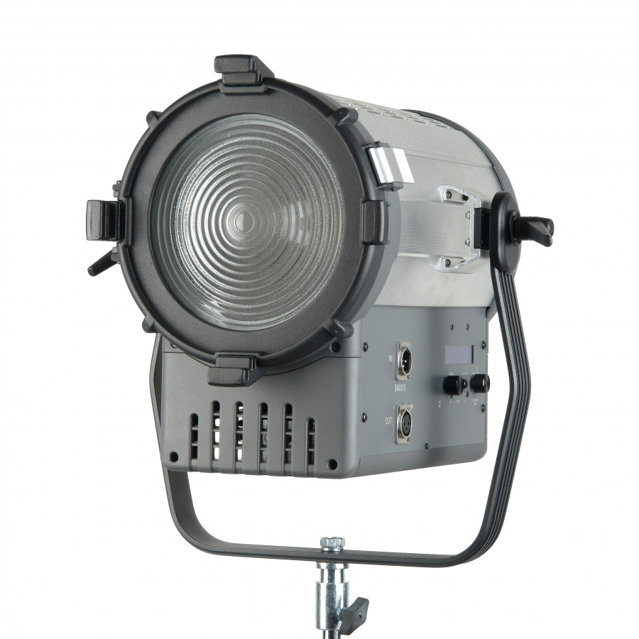 Осветитель студийный GreenBean Fresnel 300 LED X3 DMX