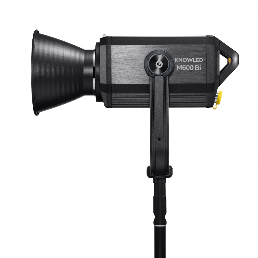Осветитель светодиодный Godox Knowled M600Bi студийный Осветитель светодиодный Godox Knowled M600Bi студийный