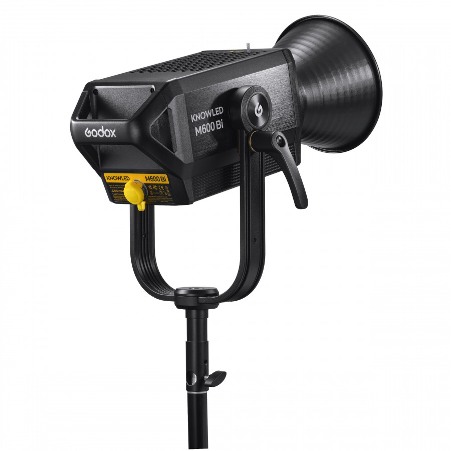 Осветитель светодиодный Godox Knowled M600Bi студийный Осветитель светодиодный Godox Knowled M600Bi студийный